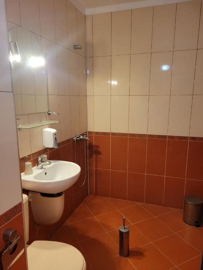 Hotel Harmony Pantai Sunny Bagian luar foto