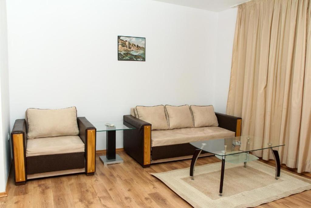 Hotel Harmony Pantai Sunny Bagian luar foto
