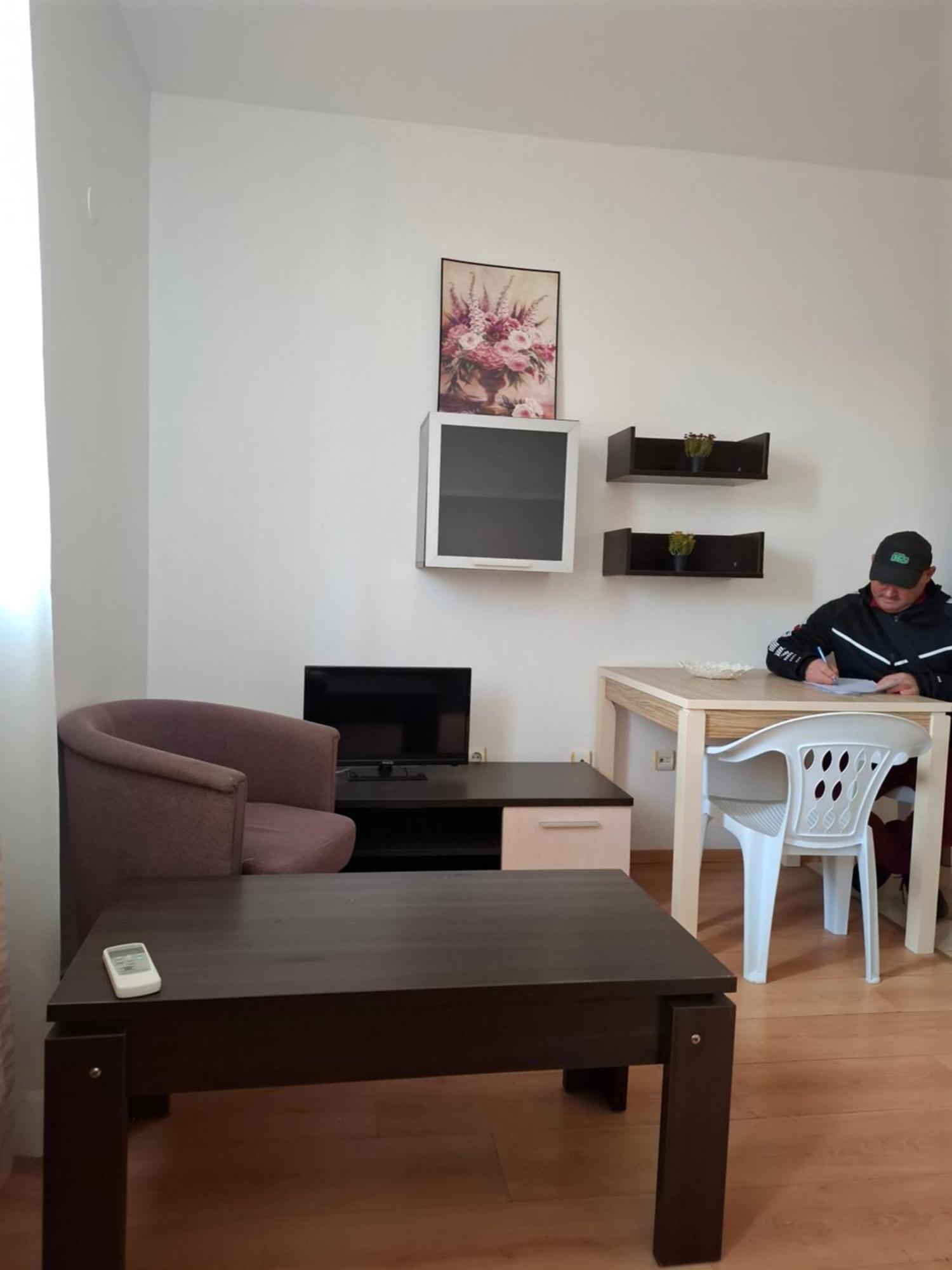 Hotel Harmony Pantai Sunny Bagian luar foto