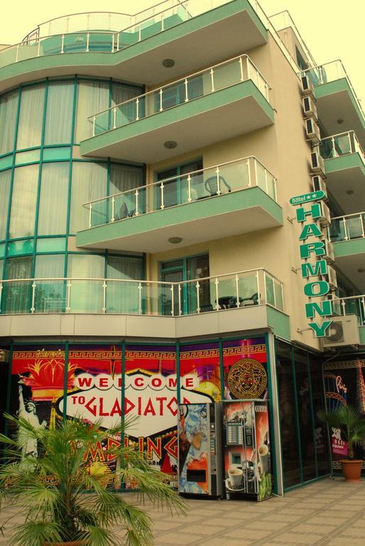 Hotel Harmony Pantai Sunny Bagian luar foto