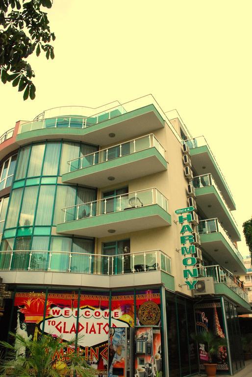 Hotel Harmony Pantai Sunny Bagian luar foto