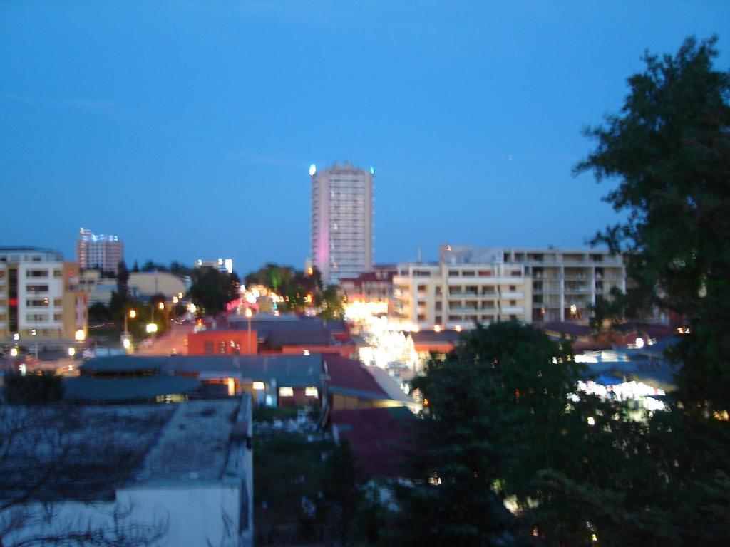 Hotel Harmony Pantai Sunny Bagian luar foto